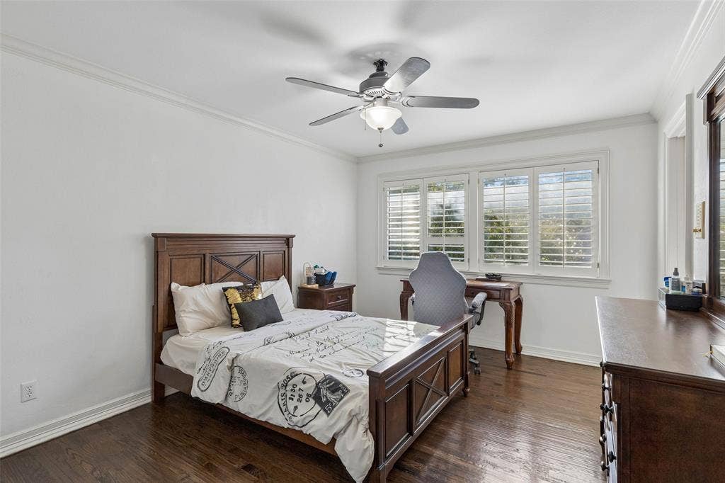 6422 Covecreek Place, Dallas, TX 75240