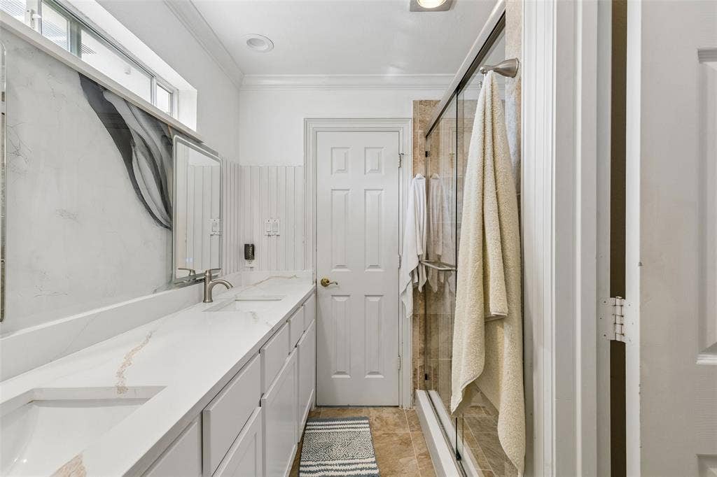 6422 Covecreek Place, Dallas, TX 75240