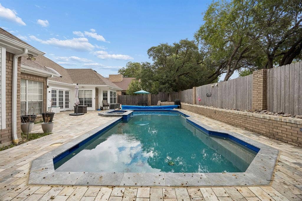 6422 Covecreek Place, Dallas, TX 75240