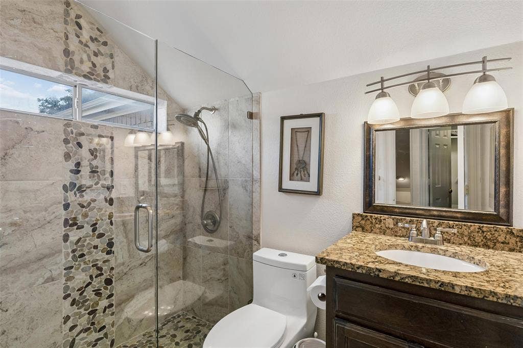 6422 Covecreek Place, Dallas, TX 75240