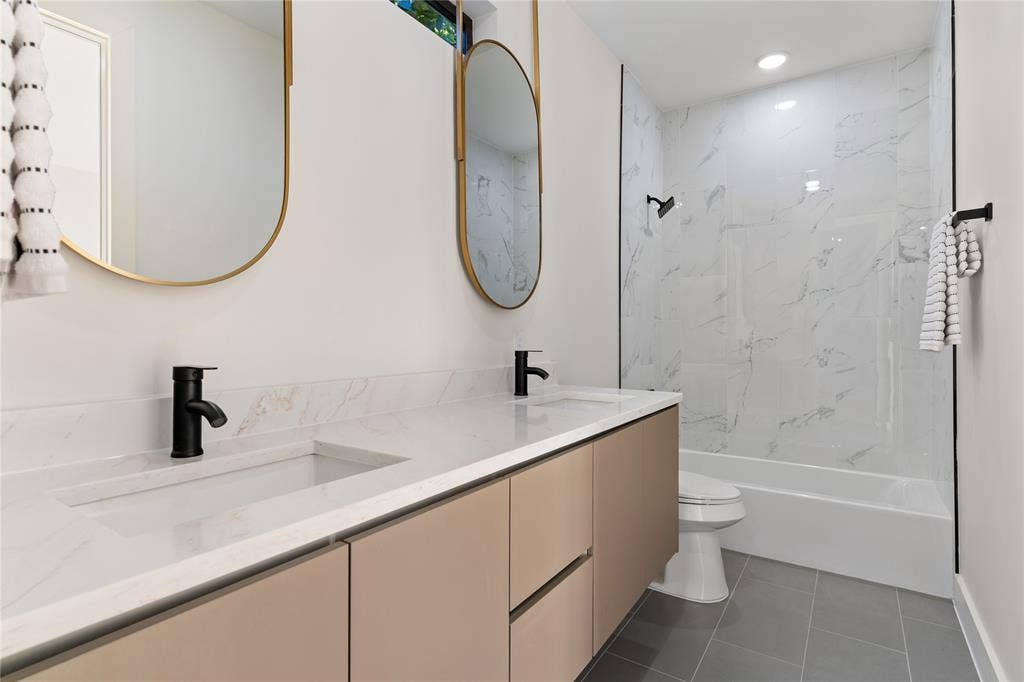 6720 Mabel Avenue, Dallas, TX 75209