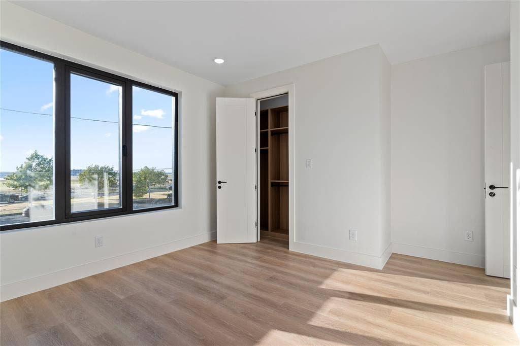 6720 Mabel Avenue, Dallas, TX 75209