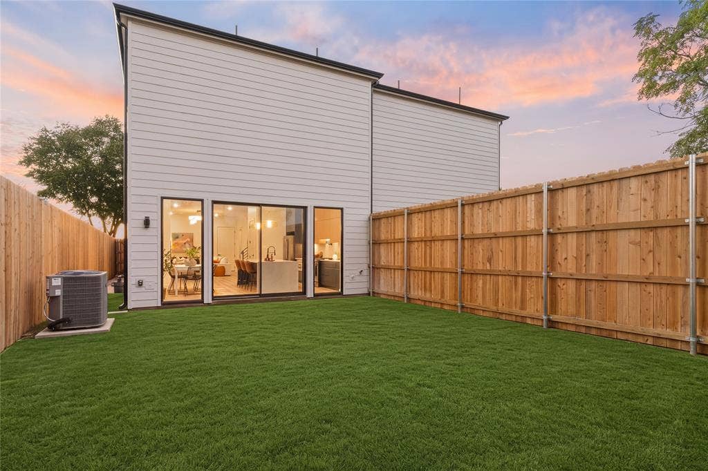 6720 Mabel Avenue, Dallas, TX 75209