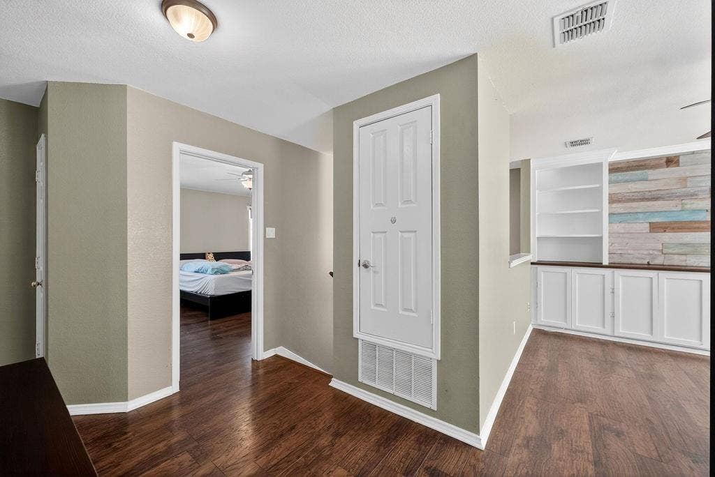 9633 Anns Way, Plano, TX 75025 9633 Anns Way, Plano, TX 75025