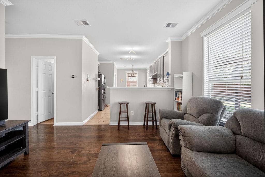 9633 Anns Way, Plano, TX 75025 9633 Anns Way, Plano, TX 75025