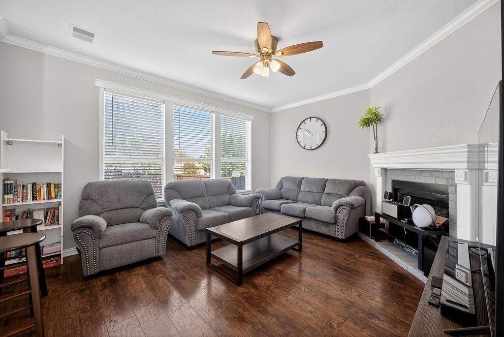 9633 Anns Way, Plano, TX 75025 9633 Anns Way, Plano, TX 75025