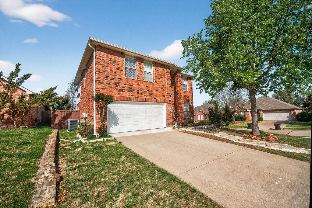9633 Anns Way, Plano, TX 75025 9633 Anns Way, Plano, TX 75025
