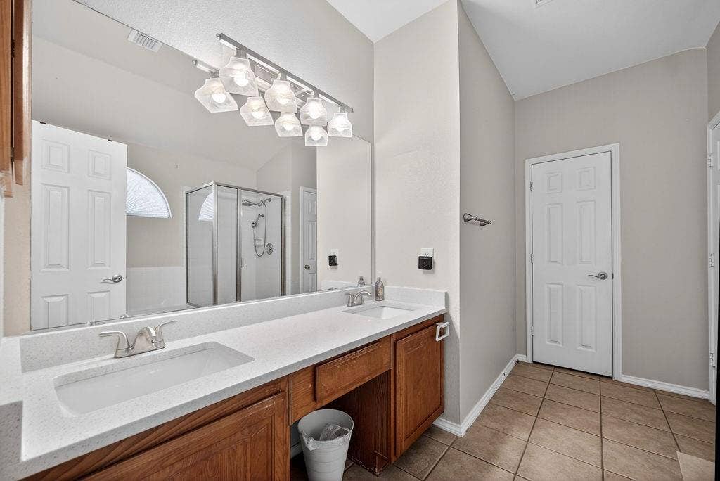 9633 Anns Way, Plano, TX 75025 9633 Anns Way, Plano, TX 75025