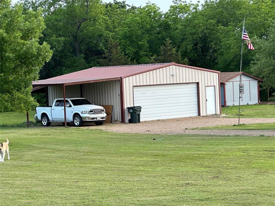 Property photo for 114 Earl Road, Sadler, TX