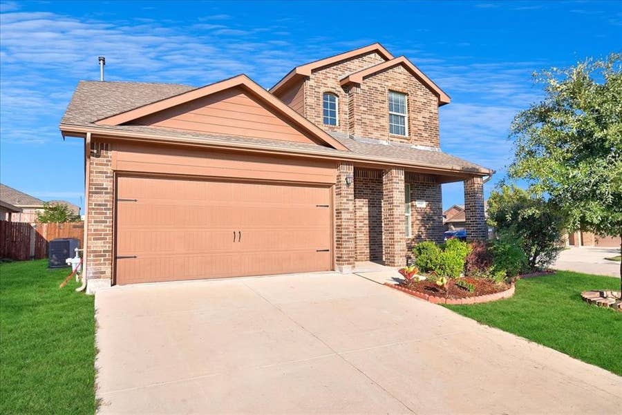 Property photo for 8437 Artesian Springs Drive, Fort Worth, TX