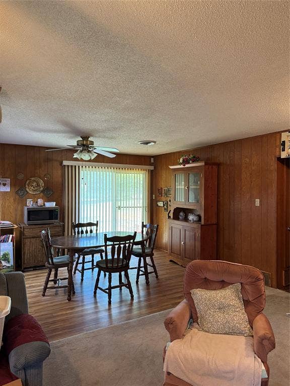 211 S College Street, Itasca, TX 76055 211 S College Street, Itasca, TX 76055