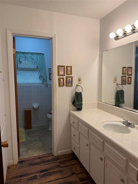 211 S College Street, Itasca, TX 76055 211 S College Street, Itasca, TX 76055