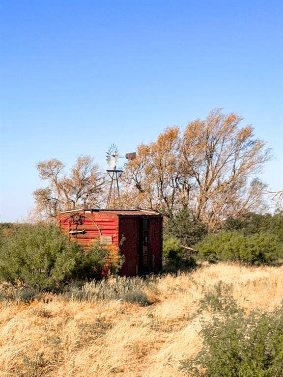 Railcar for storage and working windmill