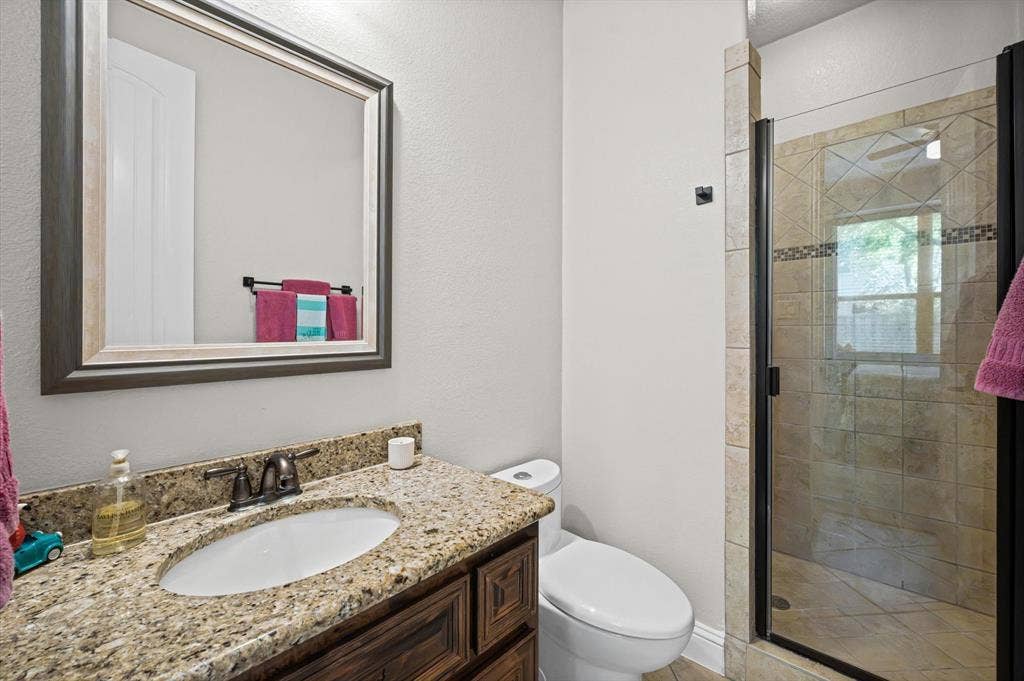 5665 Binbranch Lane, McKinney, TX 75071 5665 Binbranch Lane, McKinney, TX 75071