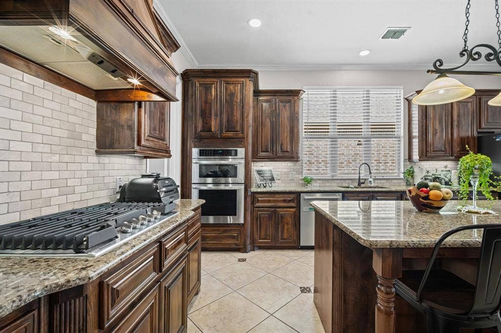 5665 Binbranch Lane, McKinney, TX 75071 5665 Binbranch Lane, McKinney, TX 75071