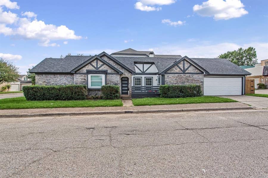 Property photo for 2224 Brigadoon Court, Arlington, TX