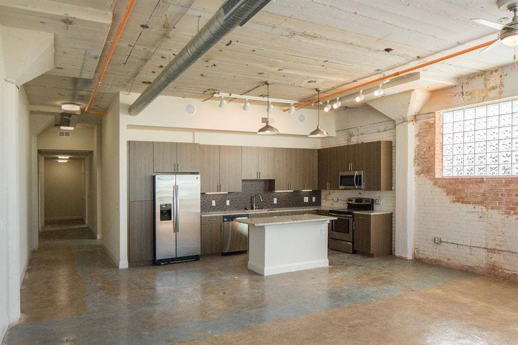 801 W Vickery Boulevard, #206, Fort Worth, TX 76104 801 W Vickery Boulevard, #206, Fort Worth, TX 76104