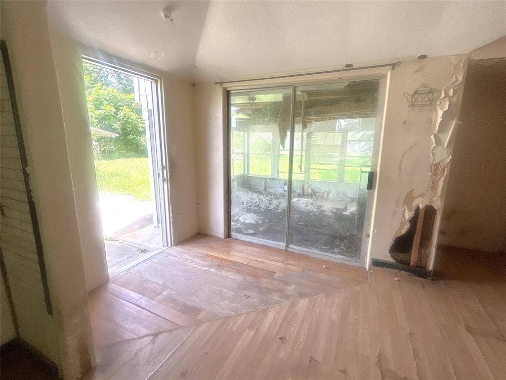 11 Laguna, La Ward, TX 77970 11 Laguna, La Ward, TX 77970