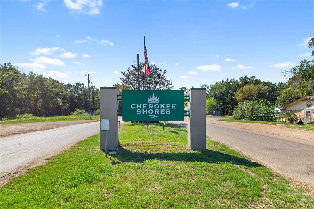7520 Double Bridge Road, Mabank, TX 75156 7520 Double Bridge Road, Mabank, TX 75156