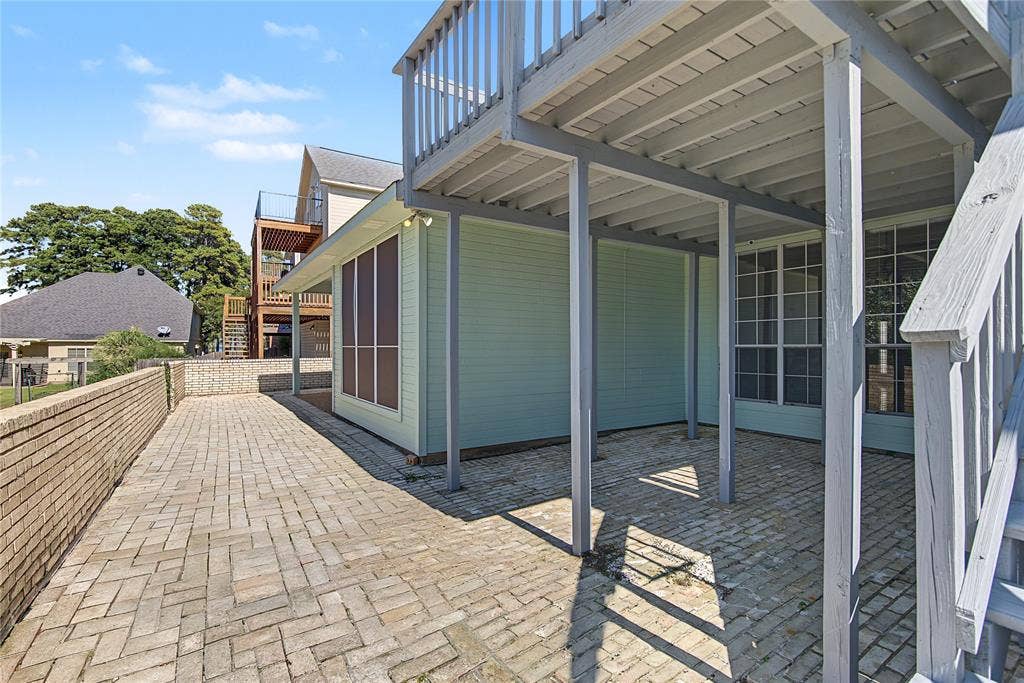 5735 S Lakeshore Drive, Shreveport, LA 71119