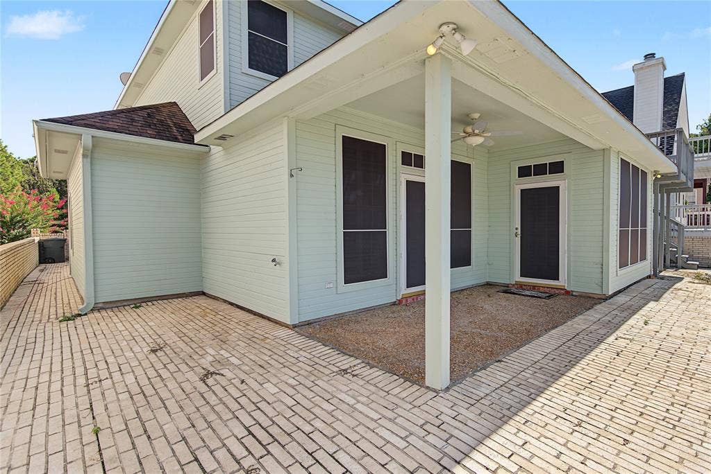 5735 S Lakeshore Drive, Shreveport, LA 71119