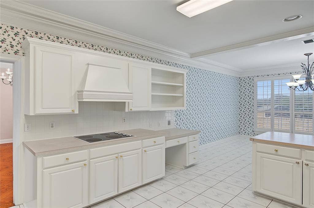 5735 S Lakeshore Drive, Shreveport, LA 71119