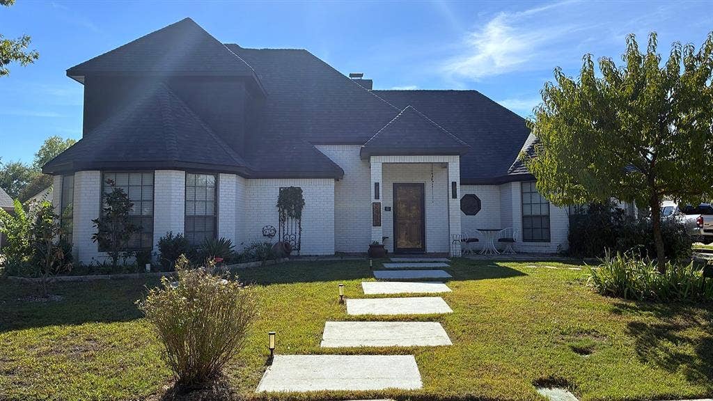 2415 Peachtree Lane, McKinney, TX 75072