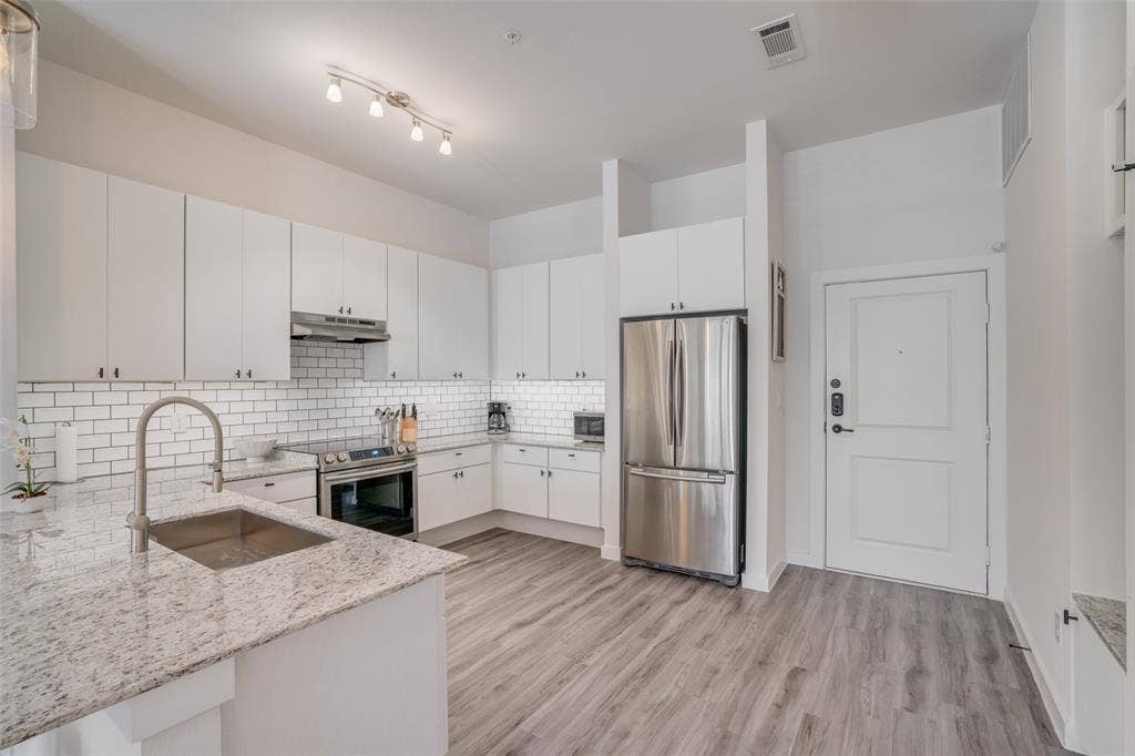 209 Wimberly Street, #2-301, Fort Worth, TX 76107 209 Wimberly Street, #2-301, Fort Worth, TX 76107