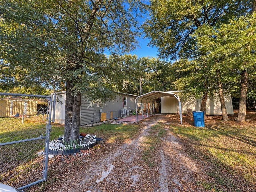 Property photo for 632 Cumberland Trail, Valley View, TX