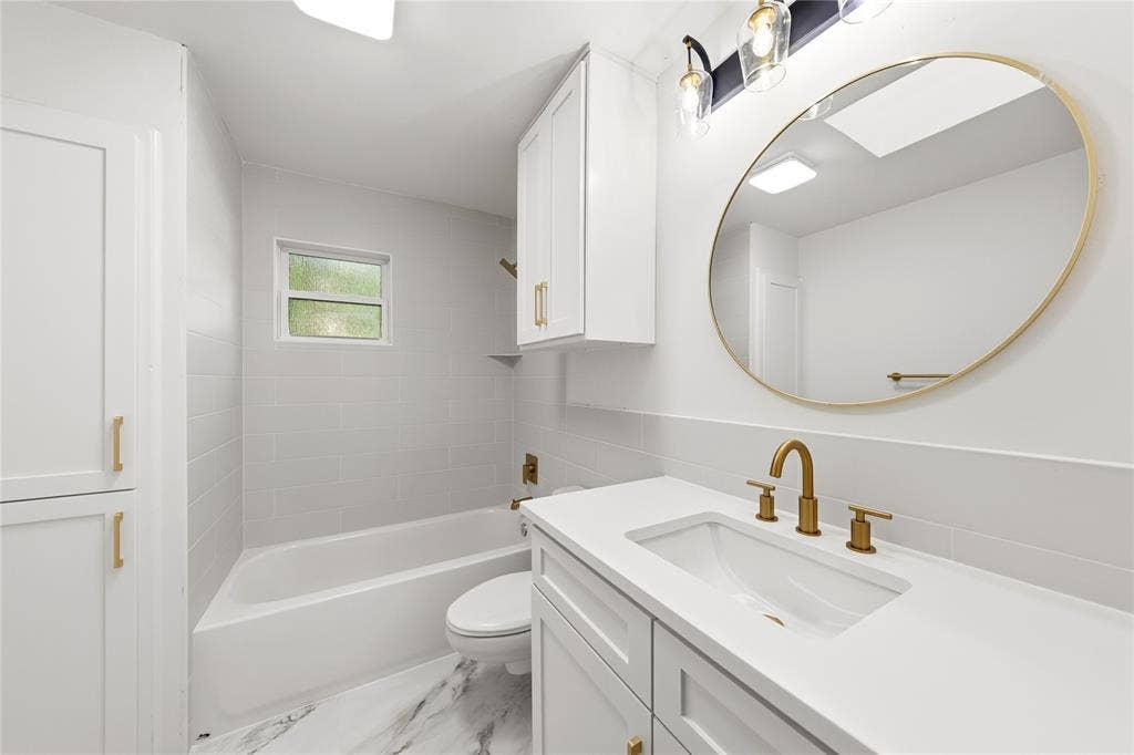 3905 Shady Valley Drive, Arlington, TX 76013 3905 Shady Valley Drive, Arlington, TX 76013