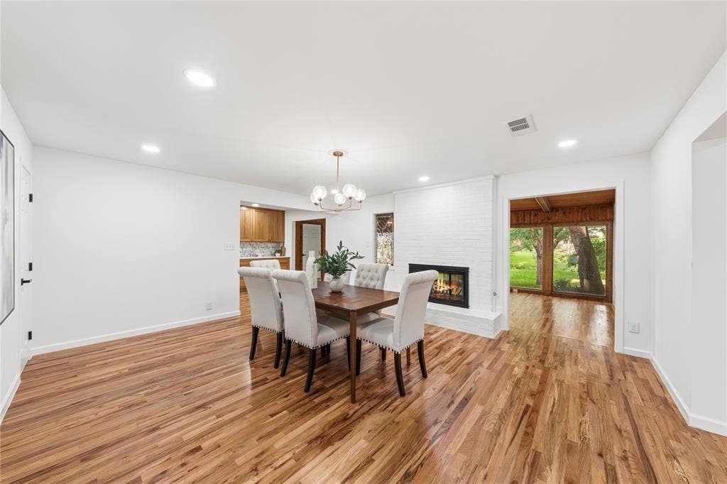 3905 Shady Valley Drive, Arlington, TX 76013 3905 Shady Valley Drive, Arlington, TX 76013
