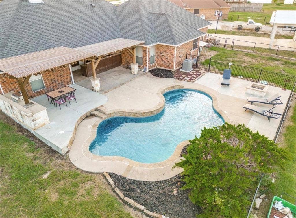 11068 Prairie Lakes Lane, Forney, TX 75126