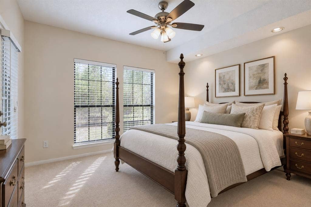 3101 Townbluff Drive, #1013, Plano, TX 75075 En suite bath, walk in closet. Virtual staging