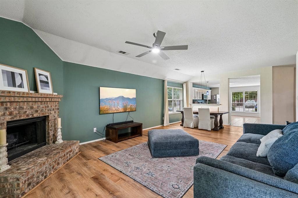 1421 Vista Ridge Drive, Forney, TX 75126