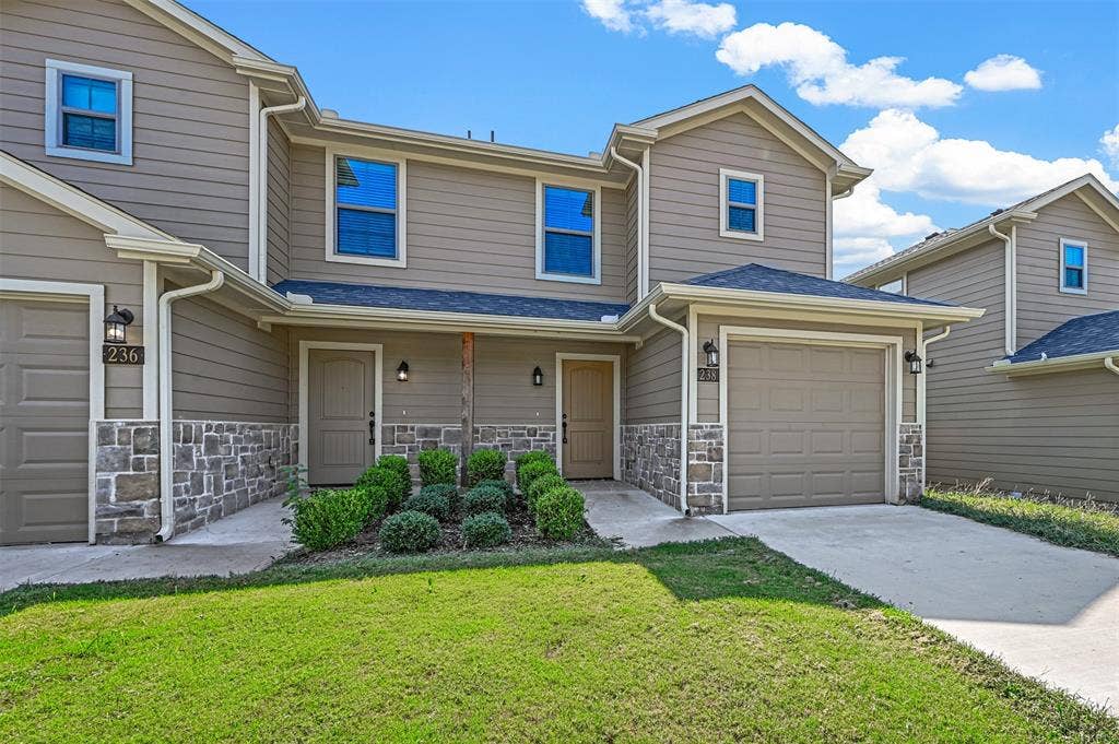 236-238 W Lake, #236, Sherman, TX 75090 236-238 W Lake, #236, Sherman, TX 75090