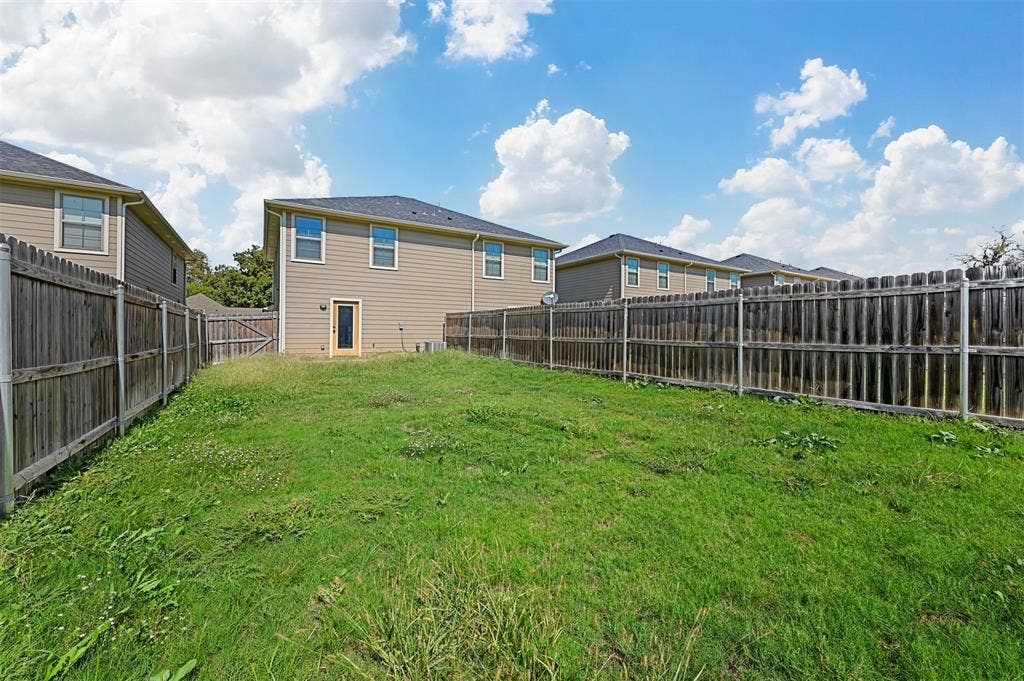 236-238 W Lake, #236, Sherman, TX 75090 236-238 W Lake, #236, Sherman, TX 75090