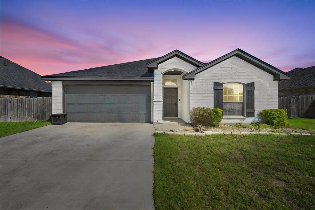 425 Stoneridge Drive, Hillsboro, TX 76645 425 Stoneridge Drive, Hillsboro, TX 76645