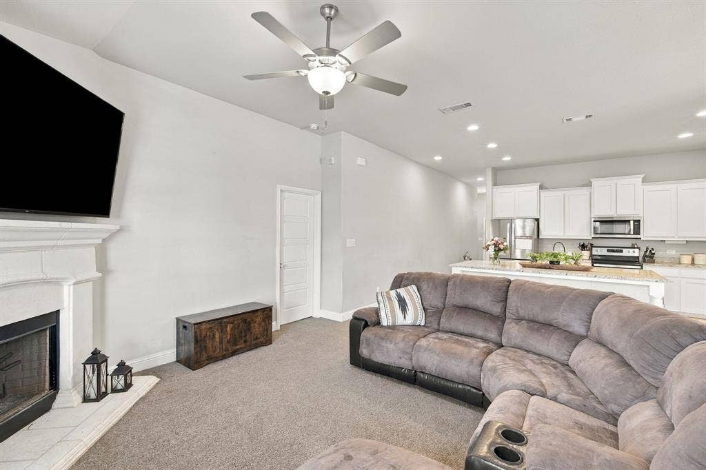 425 Stoneridge Drive, Hillsboro, TX 76645 425 Stoneridge Drive, Hillsboro, TX 76645