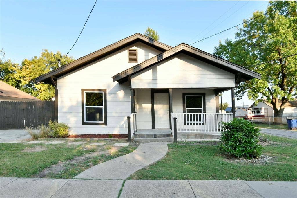 814 N Kentucky Street, McKinney, TX 75069 814 N Kentucky Street, McKinney, TX 75069