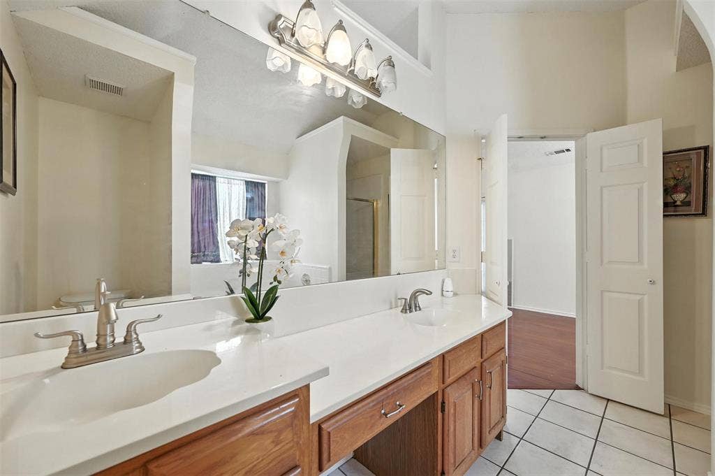 2711 Primrose Lane, Rowlett, TX 75089 2711 Primrose Lane, Rowlett, TX 75089