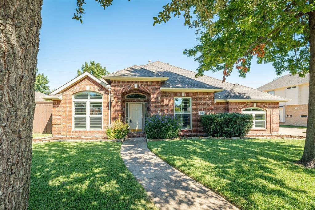 313 Mimosa Drive, Murphy, TX 75094 313 Mimosa Drive, Murphy, TX 75094