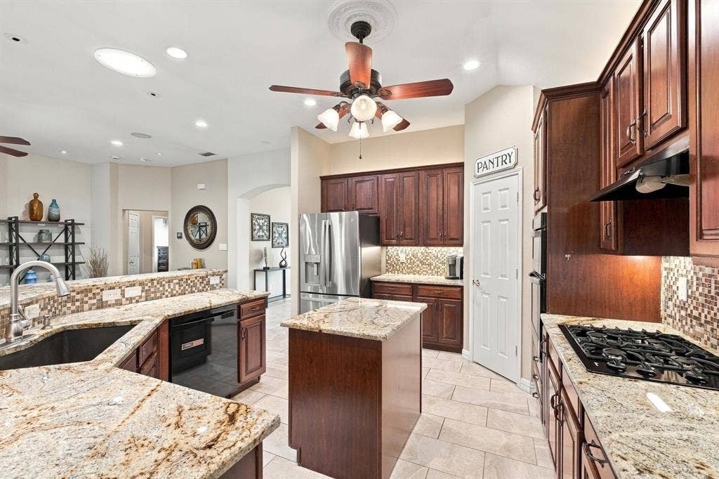313 Mimosa Drive, Murphy, TX 75094 313 Mimosa Drive, Murphy, TX 75094