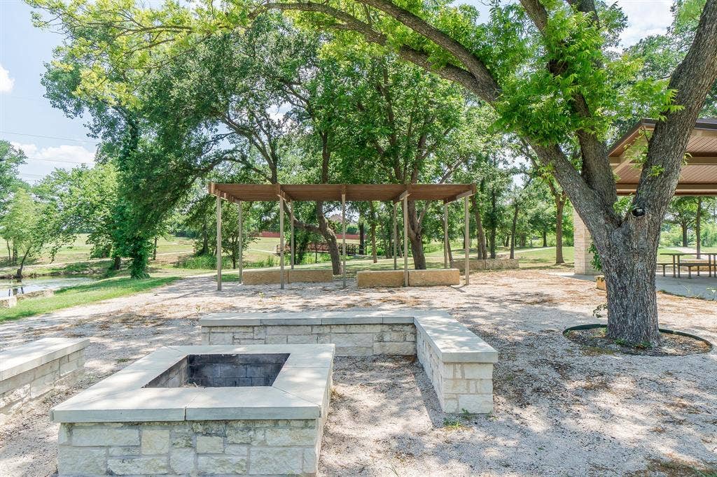 313 Mimosa Drive, Murphy, TX 75094 313 Mimosa Drive, Murphy, TX 75094