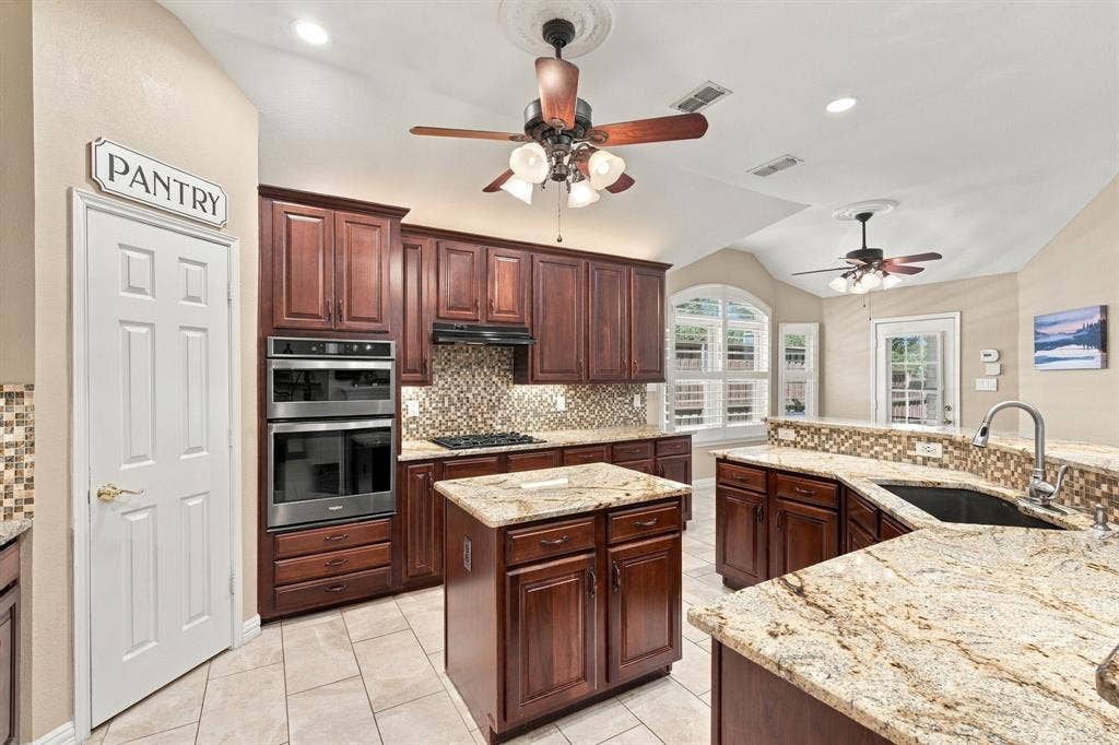 313 Mimosa Drive, Murphy, TX 75094 313 Mimosa Drive, Murphy, TX 75094