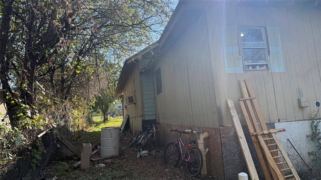 2419 Britton Drive, Dallas, TX 75216 2419 Britton Drive, Dallas, TX 75216