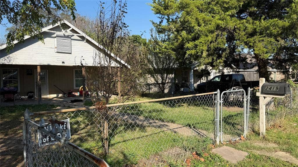 2419 Britton Drive, Dallas, TX 75216 2419 Britton Drive, Dallas, TX 75216