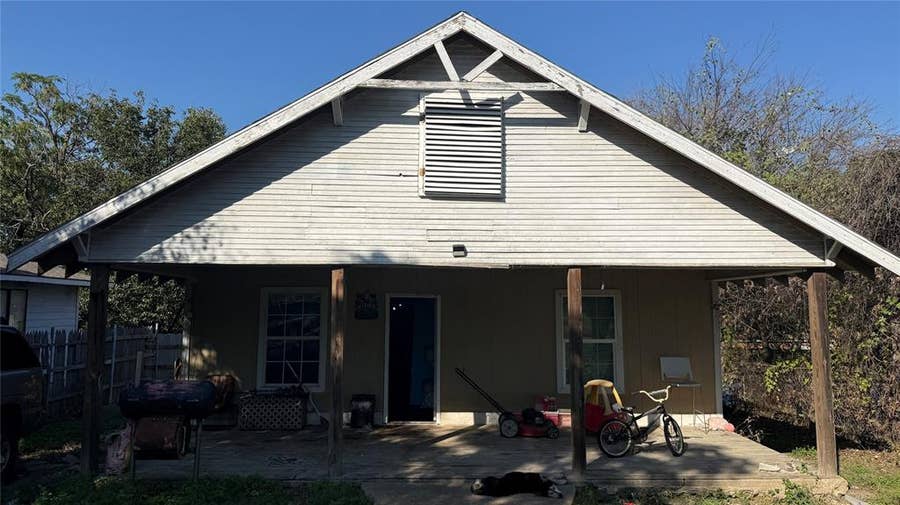 Property photo for 2419 Britton Drive, Dallas, TX
