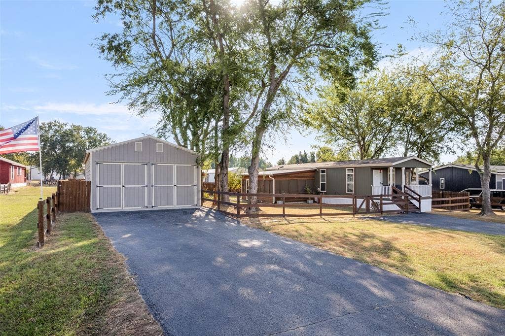340 Apache, Quitman, TX 75783 340 Apache, Quitman, TX 75783