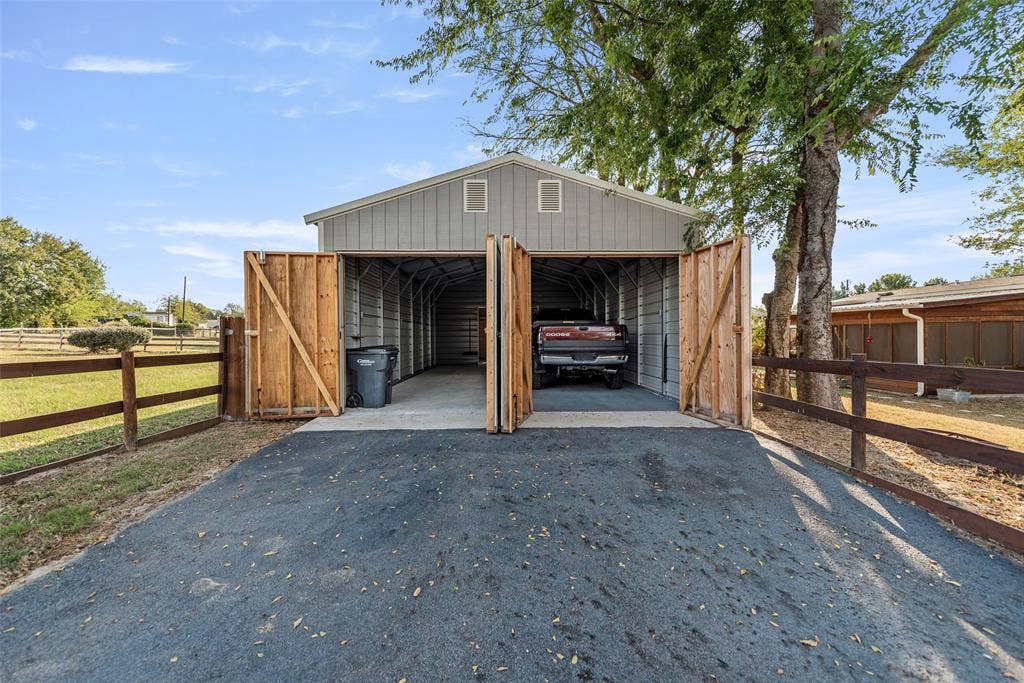 340 Apache, Quitman, TX 75783 340 Apache, Quitman, TX 75783