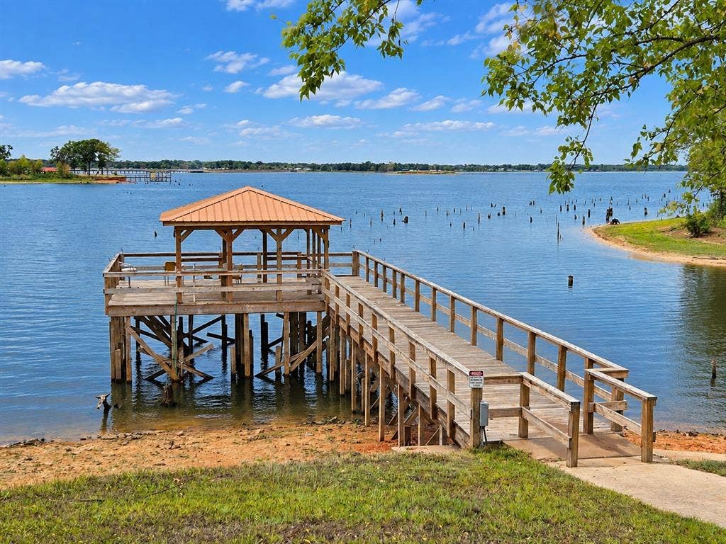 340 Apache, Quitman, TX 75783 340 Apache, Quitman, TX 75783